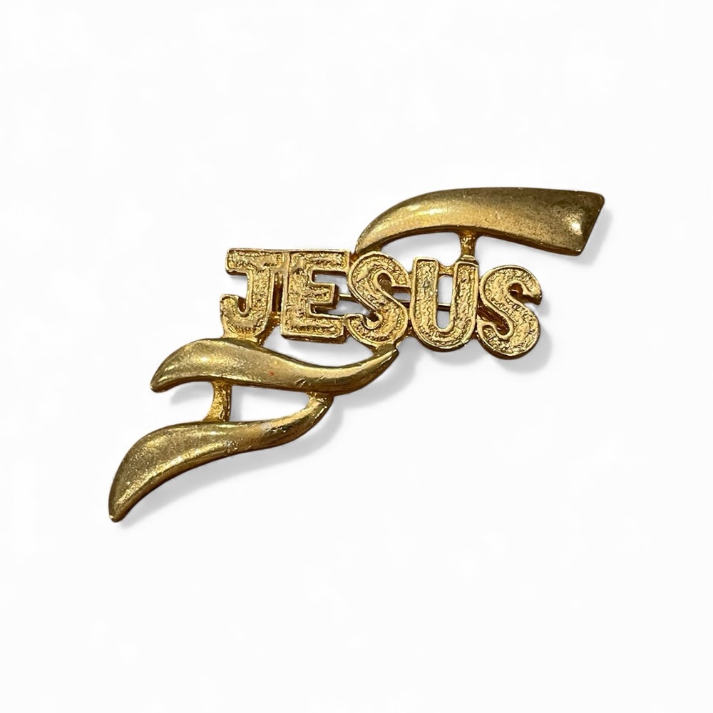 Vintage Gold Tone Christian Brooch JESUS Religious Hammered Style 1.75” Length